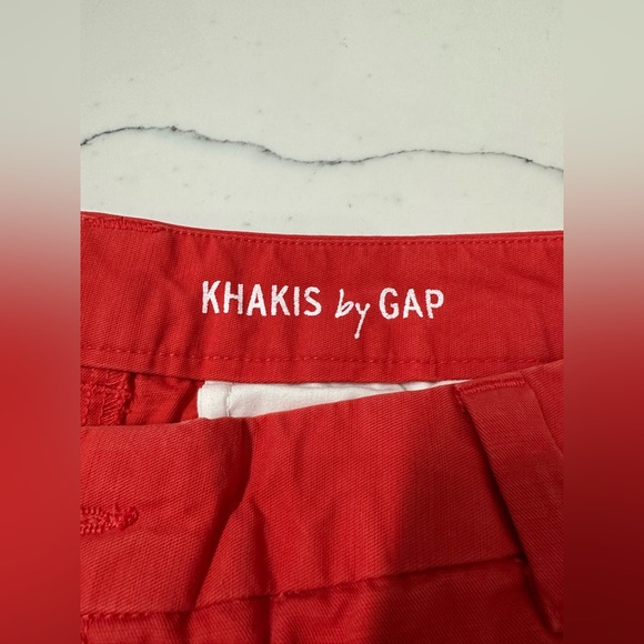 boyfriend Rolls-Up Khakis by GAP Red Skorts with Classic Flat Front Design - Picture 7 of 8